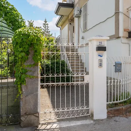 Seaside House Paestum